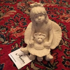 Girl and bear - “Two Ballerinas” Austin sculptures